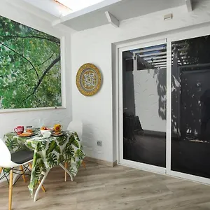 https://casa-maga.in-canary-islands.com